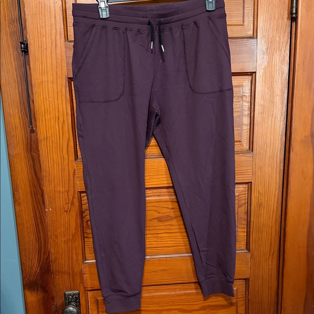 ZYIA women's Joggers in Plum